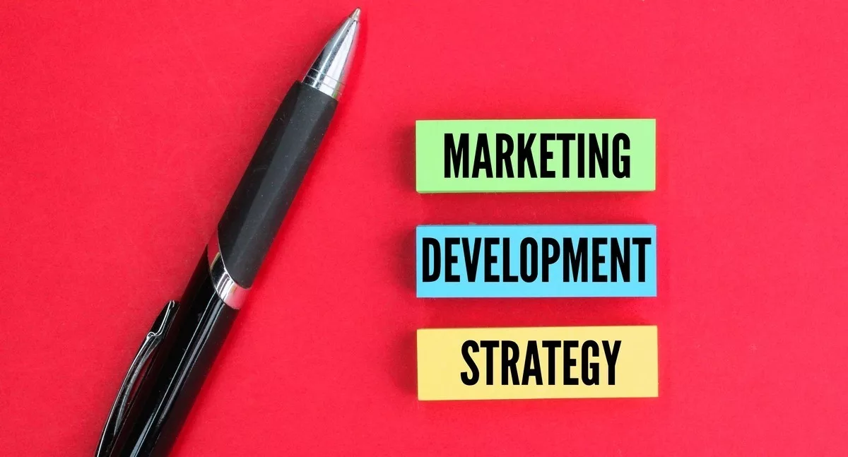 Stratégie marketing : quel choix entre le SEO et le SEA ?